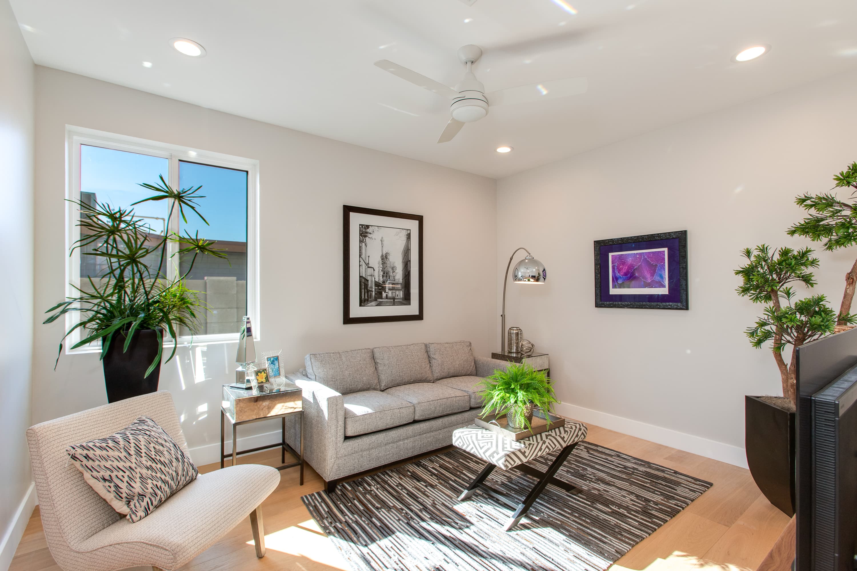 Central Avenue Classic thumbnail 4